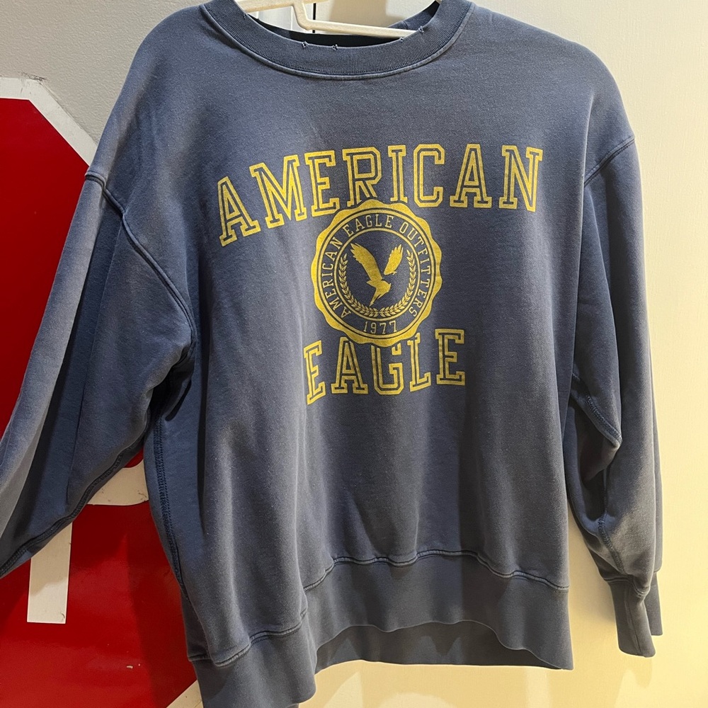 American eagle vintage crew neck